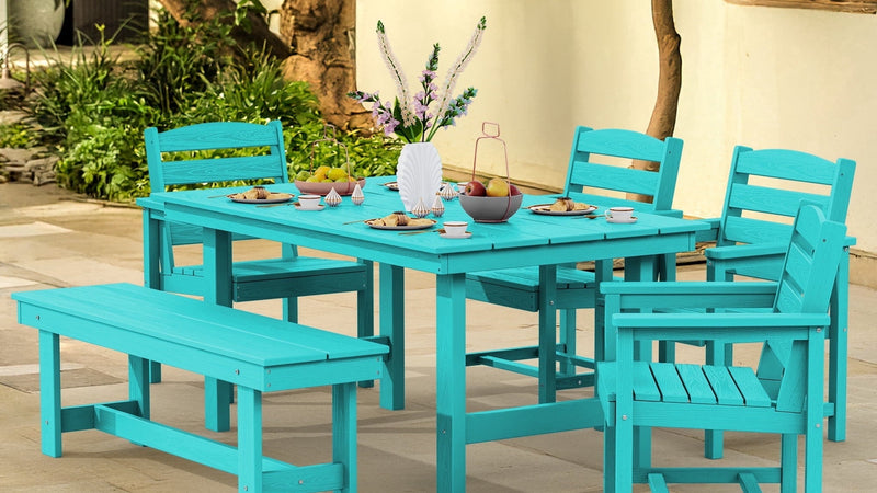Outdoor Dining & Bar